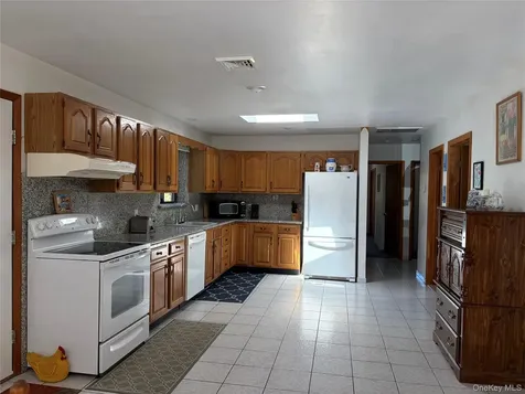 94 Gina Lane Smallwood NY 12778