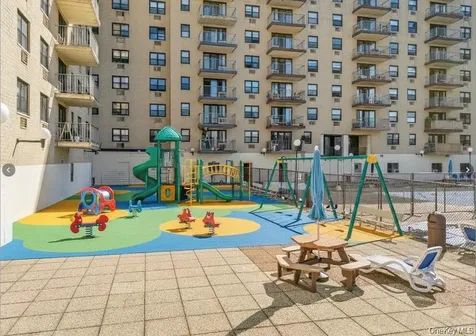 1085 Warburton Avenue Yonkers NY 10701