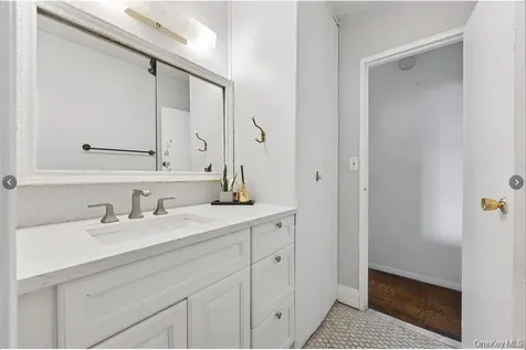 1085 Warburton Avenue Yonkers NY 10701