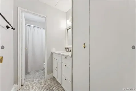 1085 Warburton Avenue Yonkers NY 10701