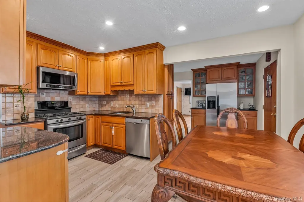 13835 64th Avenue Flushing NY 11367
