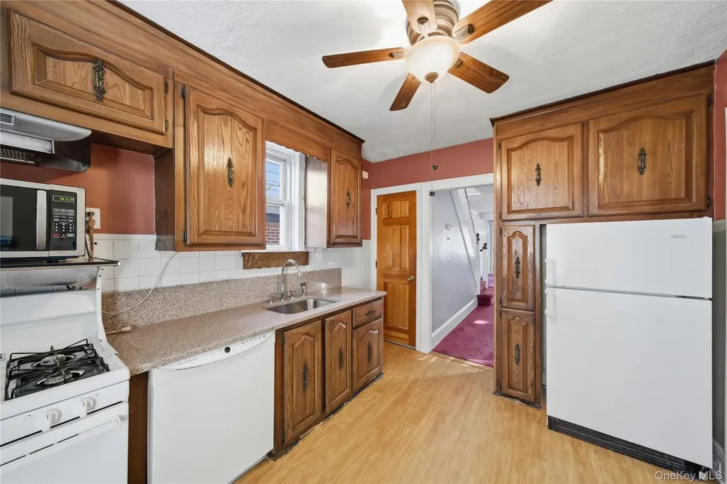 63-44 53rd Drive Maspeth NY 11378