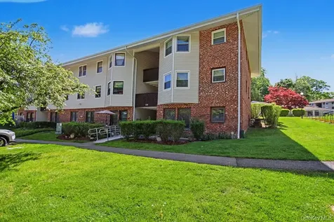 23 Dorset Court Yorktown Heights NY 10598