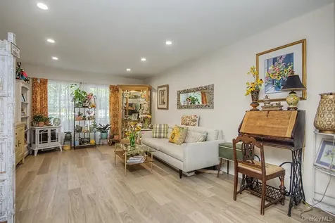 23 Dorset Court Yorktown Heights NY 10598