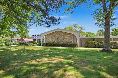 23 Dorset Court Yorktown Heights NY 10598