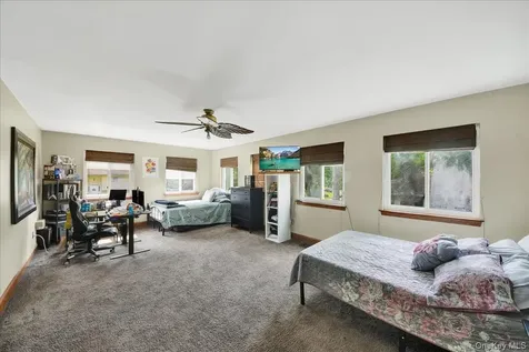 12 Elizabeth Lane New Windsor NY 12553