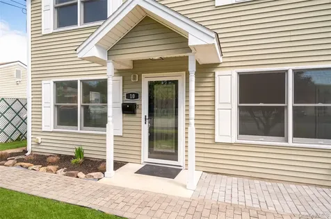 10 Kwiecinski Street West Haverstraw NY 10993