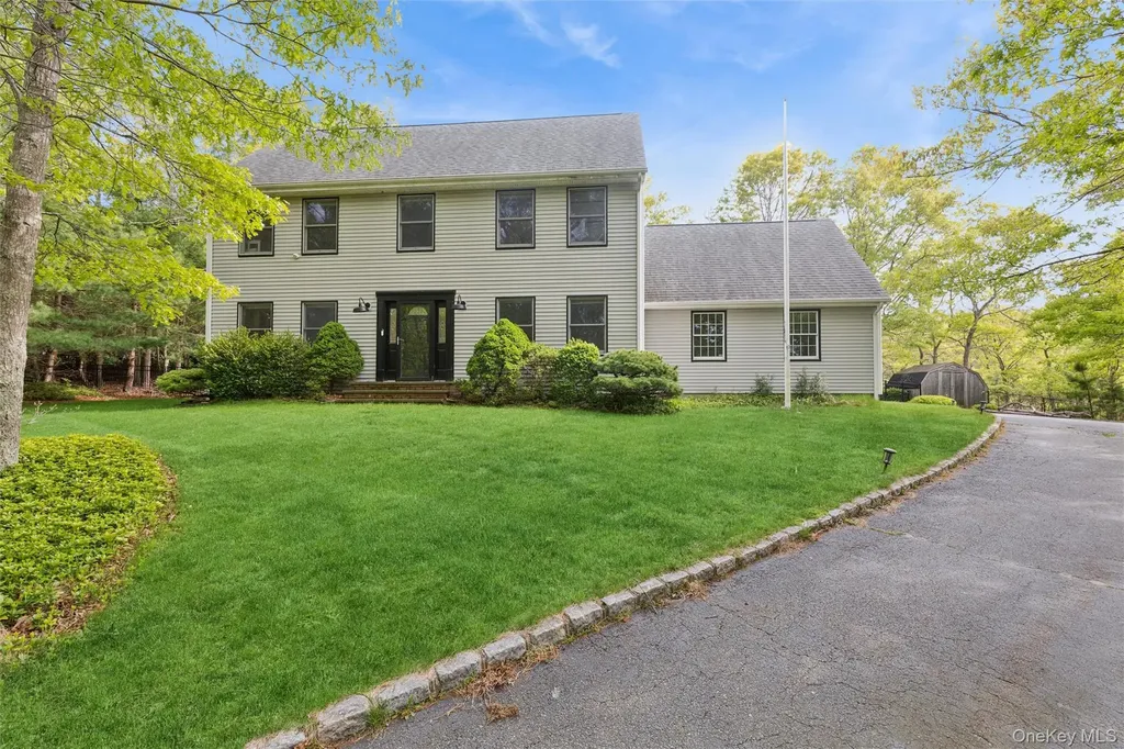 2 Red Creek Circle Hampton Bays NY 11946