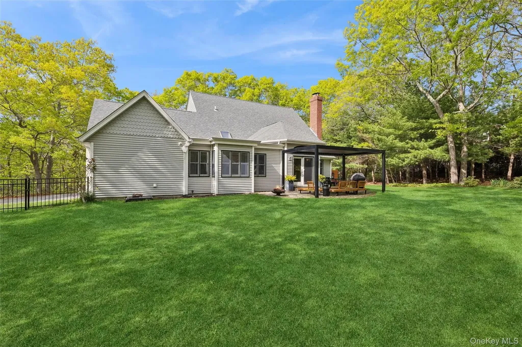 2 Red Creek Circle Hampton Bays NY 11946