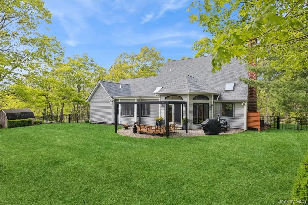 2 Red Creek Circle Hampton Bays NY 11946