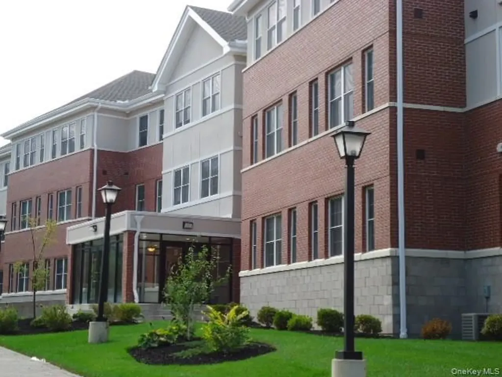 77 Quaker Avenue Cornwall NY 12518