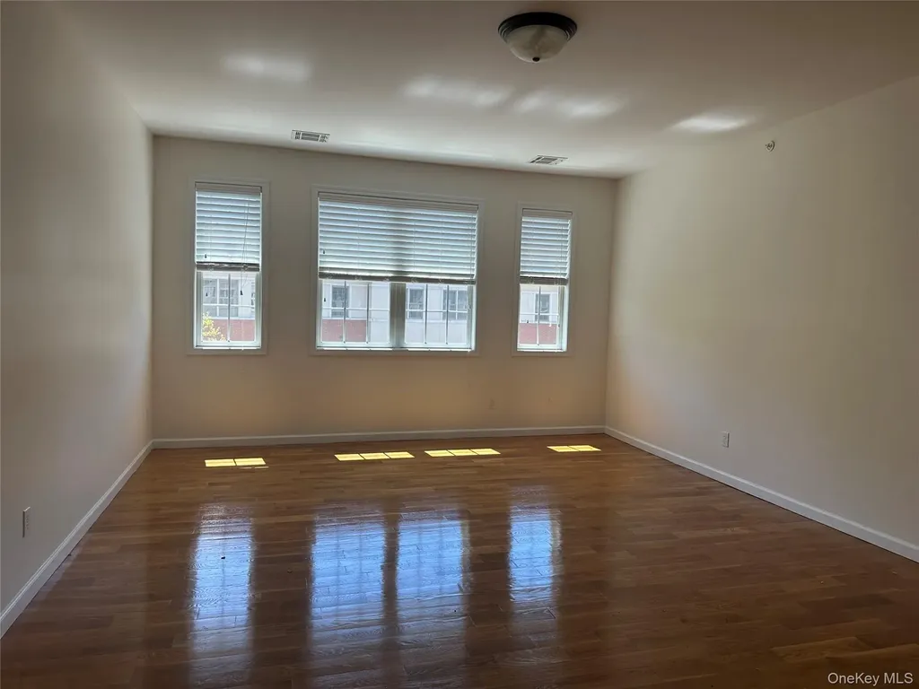 77 Quaker Avenue Cornwall NY 12518