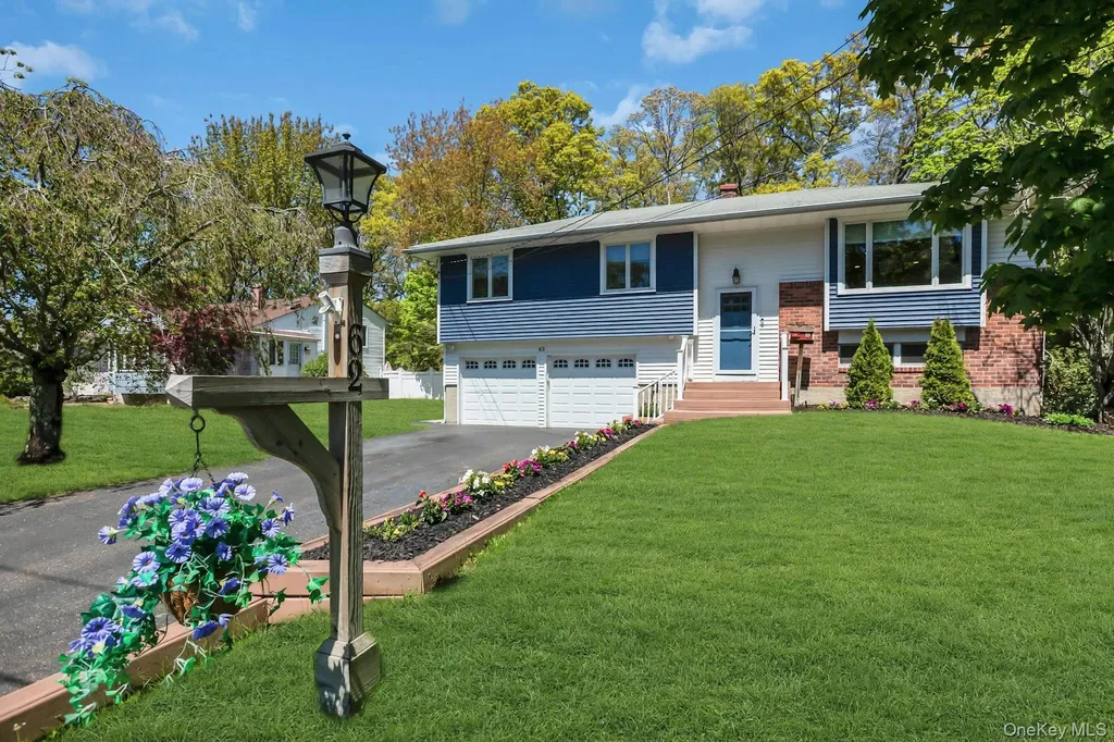 62 Craig Road Islip Terrace NY 11752