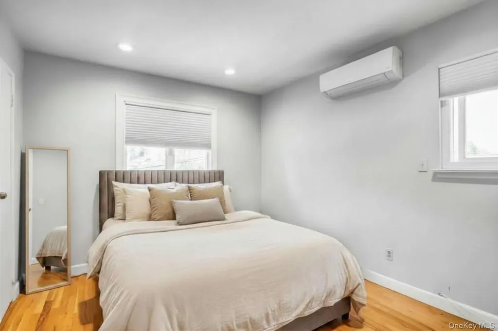 62 Craig Road Islip Terrace NY 11752