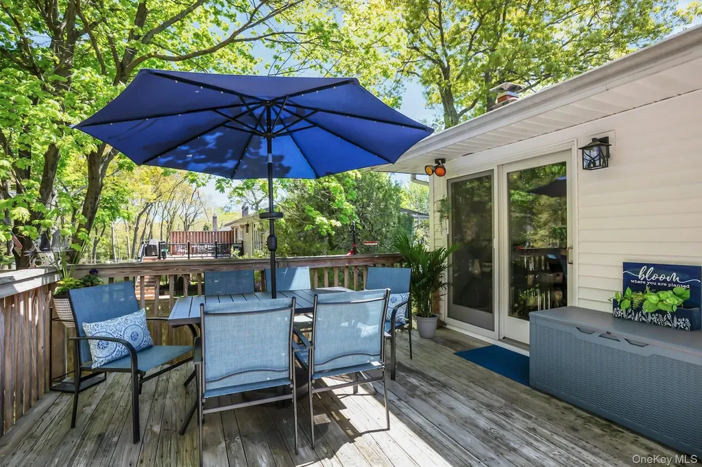 62 Craig Road Islip Terrace NY 11752