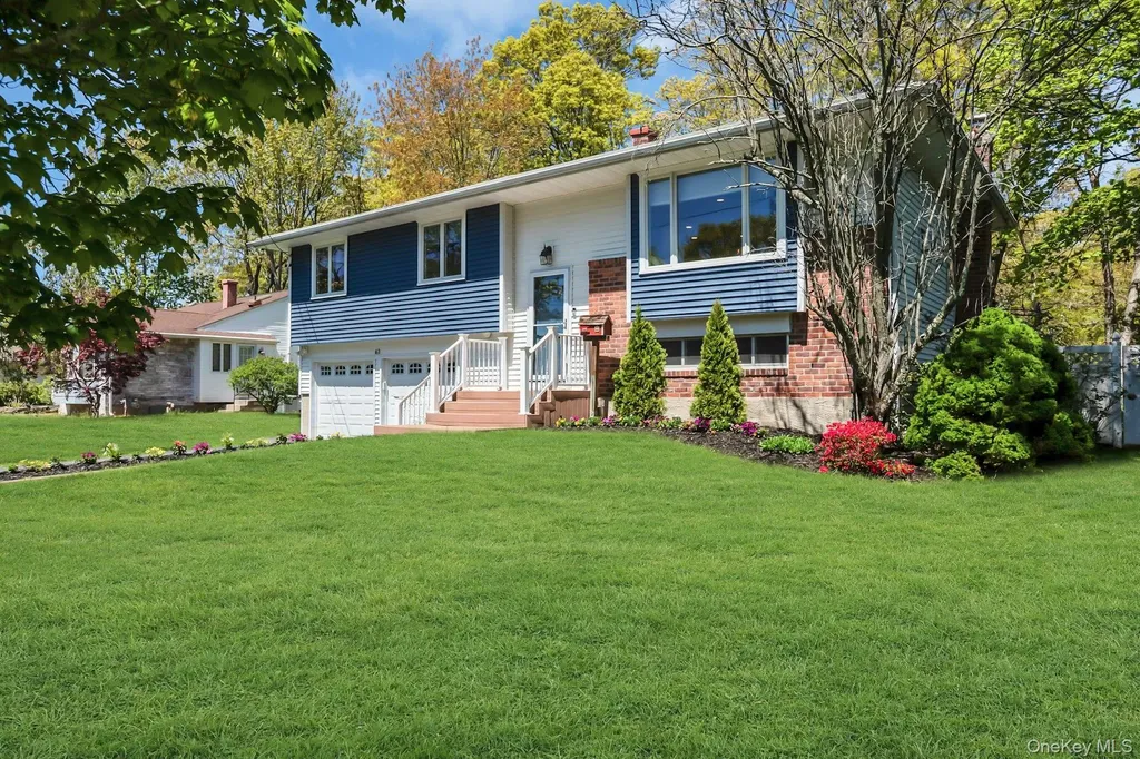 62 Craig Road Islip Terrace NY 11752