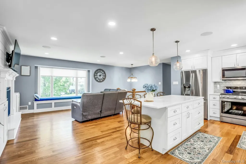 62 Craig Road Islip Terrace NY 11752