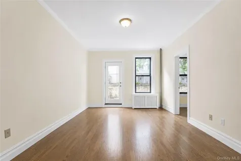 3155 35th Street Astoria NY 11106