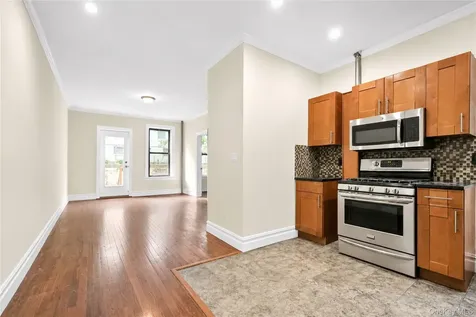 3155 35th Street Astoria NY 11106