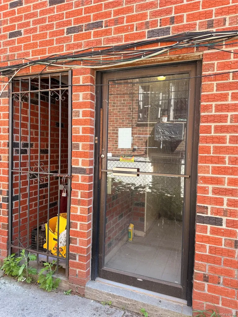 43-65 156th Street Flushing NY 11355