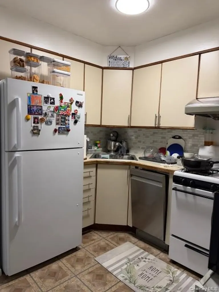43-65 156th Street Flushing NY 11355
