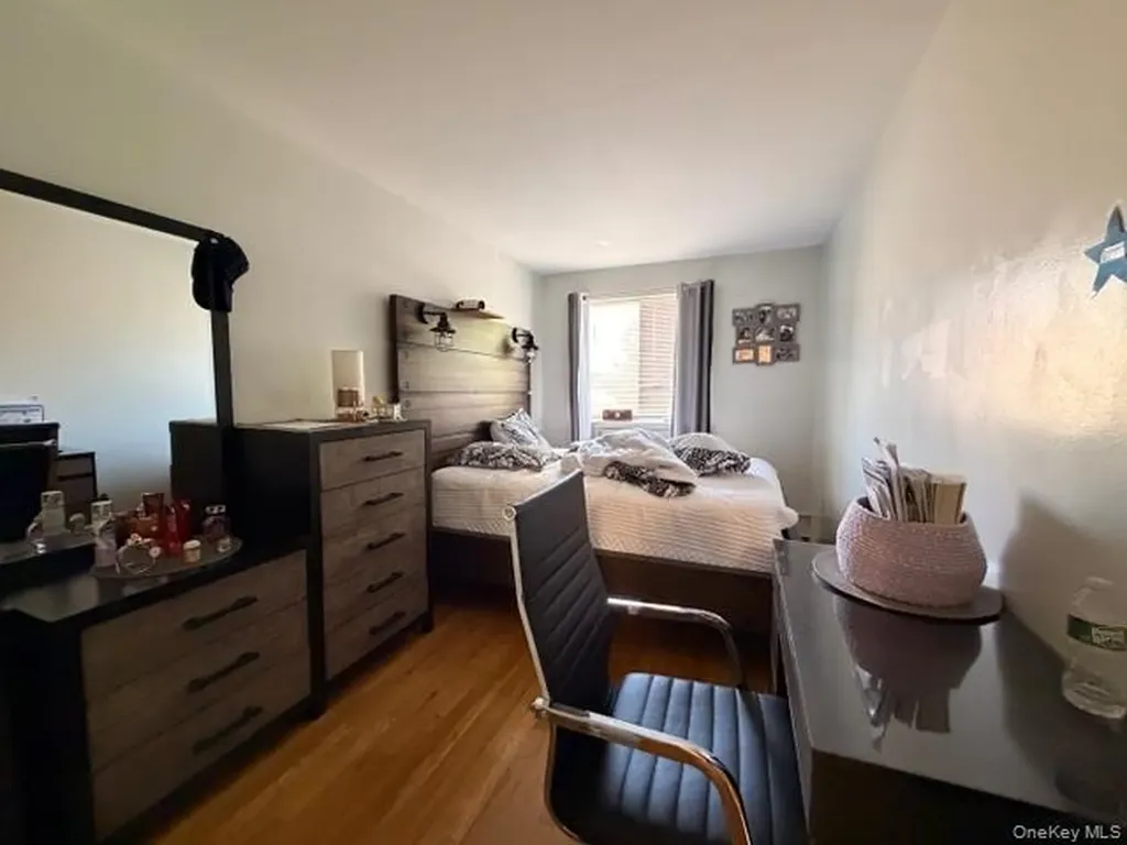 43-65 156th Street Flushing NY 11355