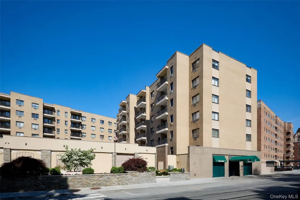 100 E Hartsdale Avenue Hartsdale NY 10530