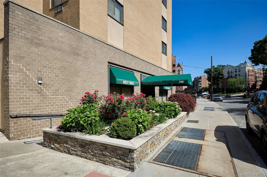 100 E Hartsdale Avenue Hartsdale NY 10530