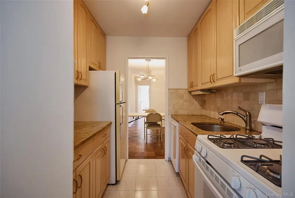 100 E Hartsdale Avenue Hartsdale NY 10530