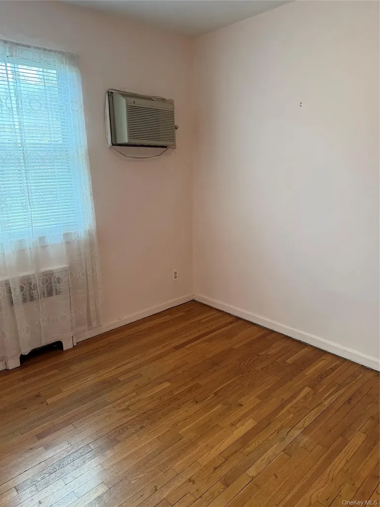 270-08 81st Avenue New Hyde Park NY 11040