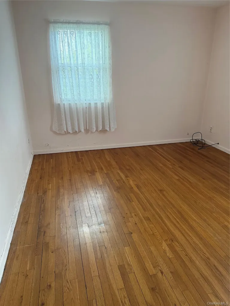 270-08 81st Avenue New Hyde Park NY 11040
