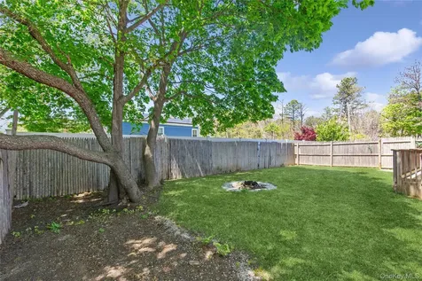 762 Bourdois Avenue Bellport NY 11713
