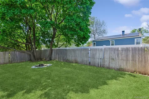 762 Bourdois Avenue Bellport NY 11713