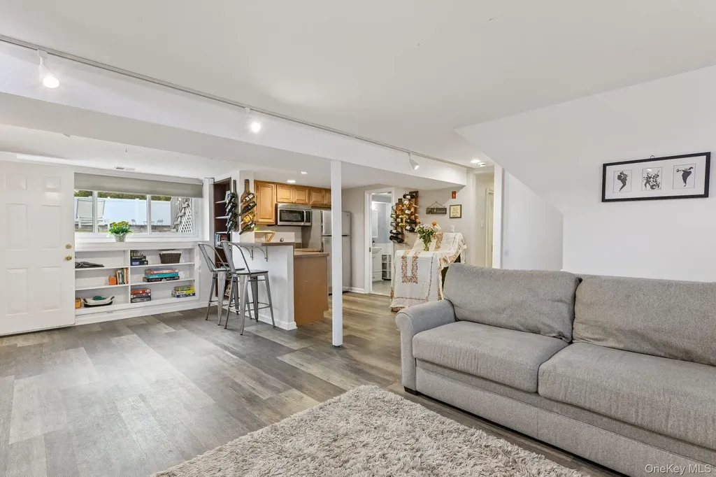 4 Concord Lane Smithtown NY 11787