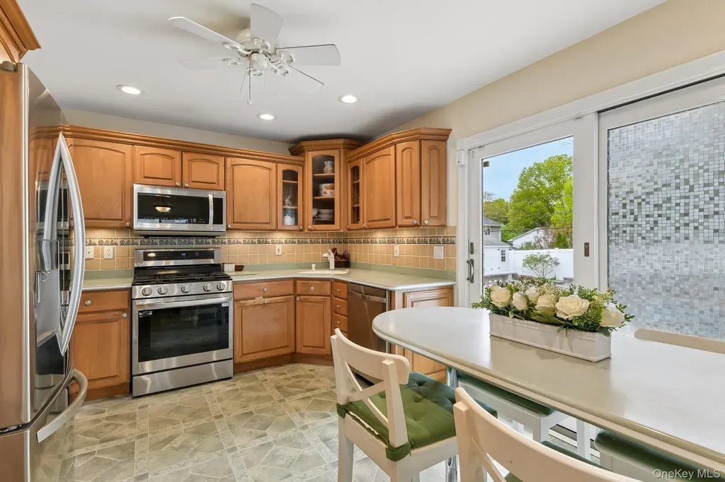 4 Concord Lane Smithtown NY 11787