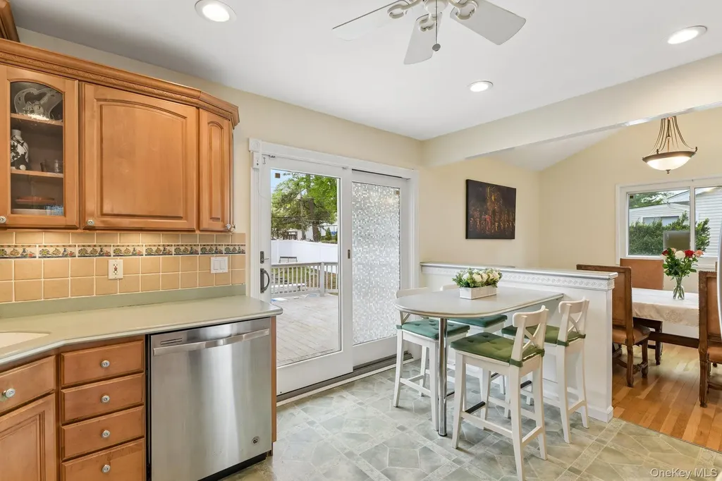 4 Concord Lane Smithtown NY 11787
