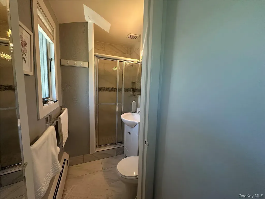 776 Bunker Road North Woodmere NY 11581