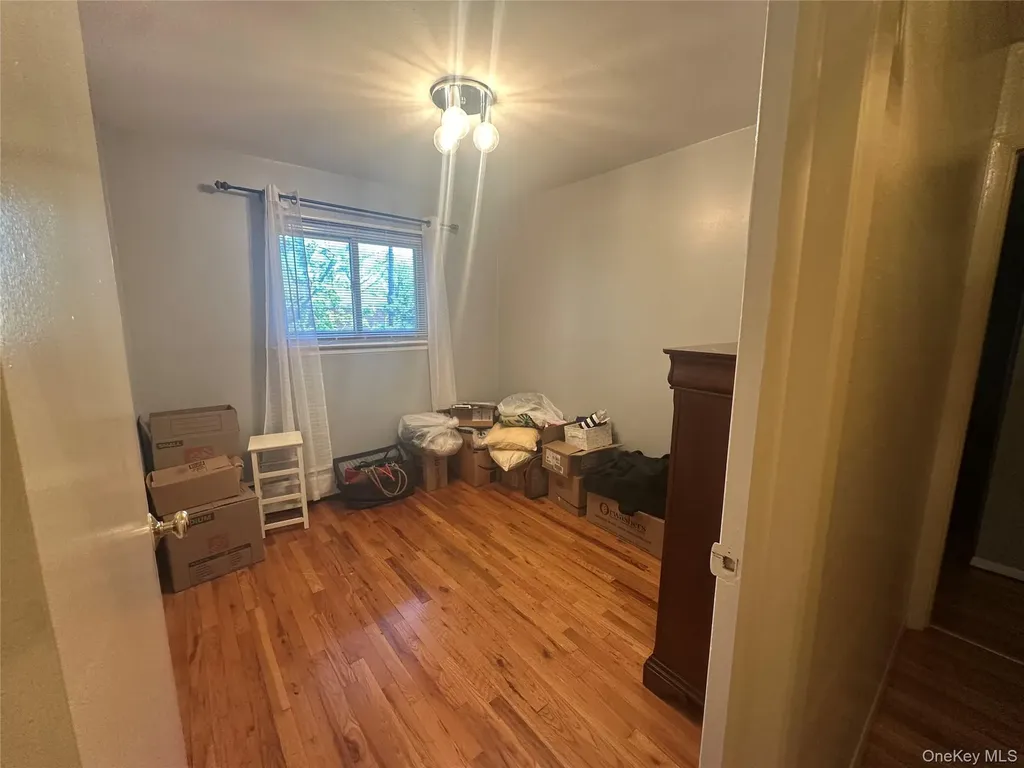 776 Bunker Road North Woodmere NY 11581