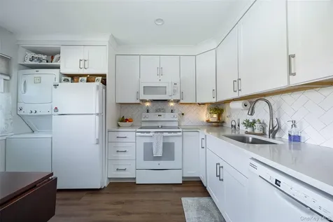 11 Millholland Drive Fishkill NY 12524