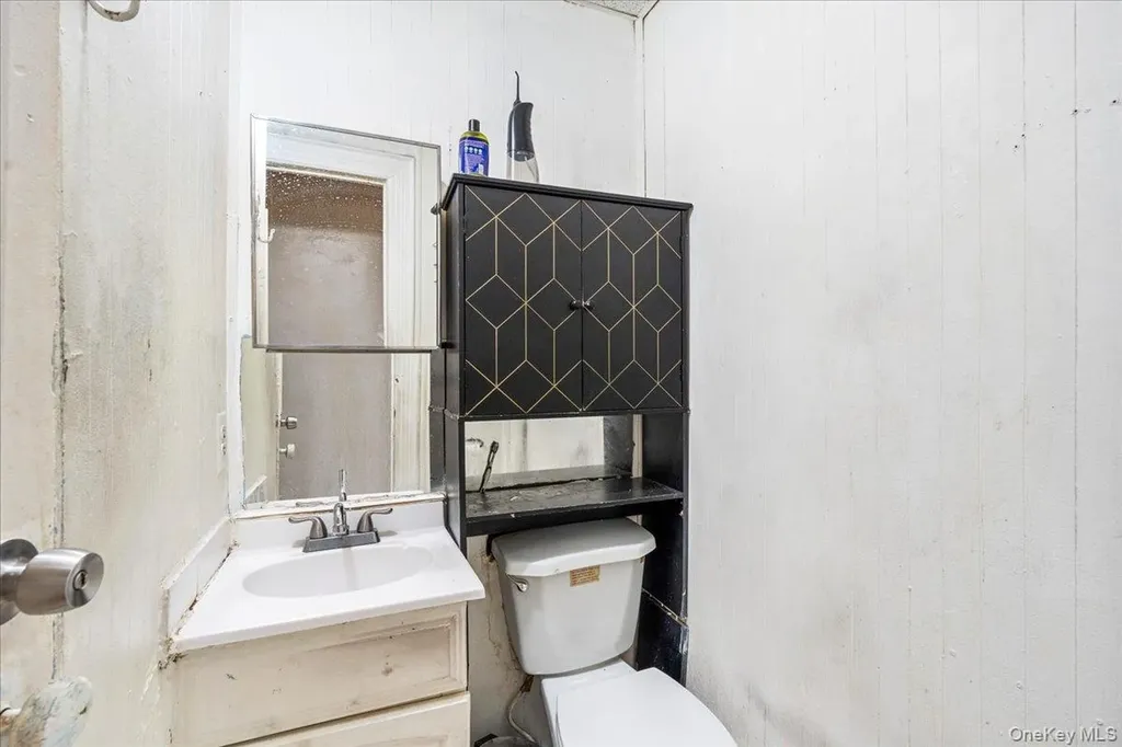 407 Eldert Lane Brooklyn NY 11208