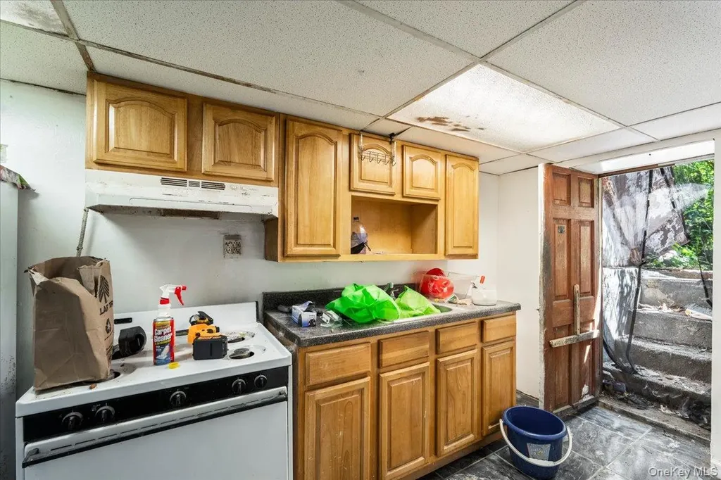 407 Eldert Lane Brooklyn NY 11208