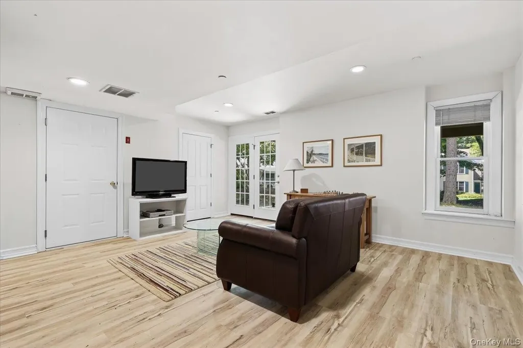 15 Old Town Crossing Mount Kisco NY 10549