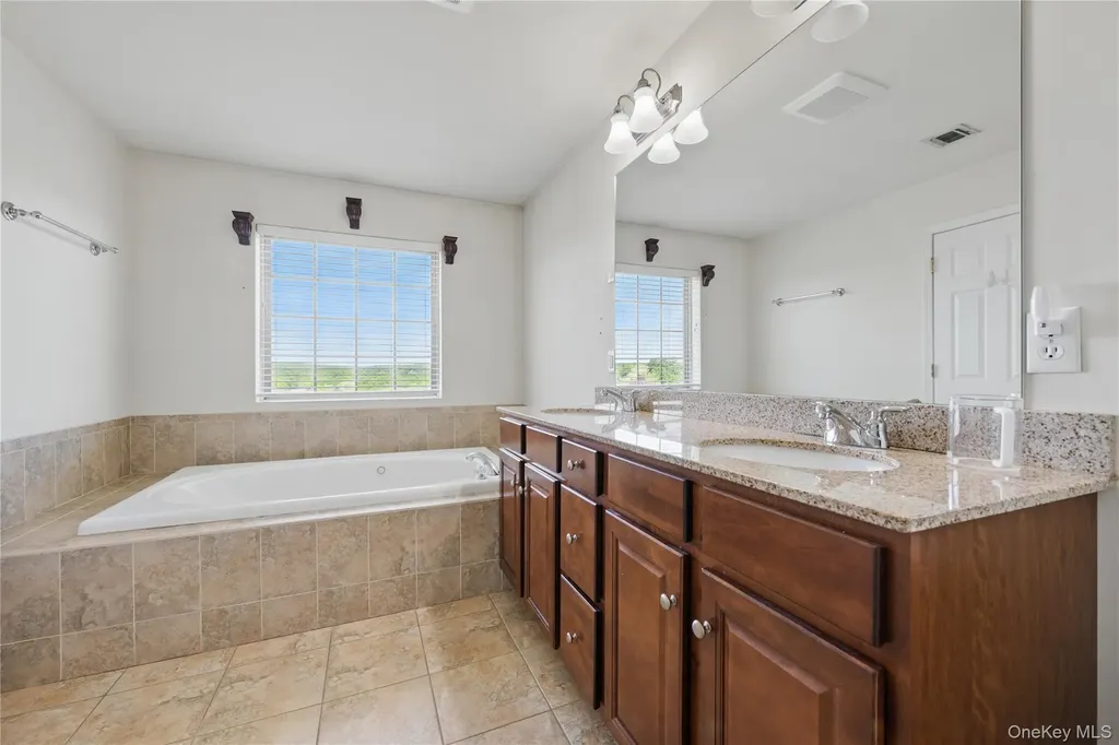 15 Prestwick Drive Monroe NY 10950