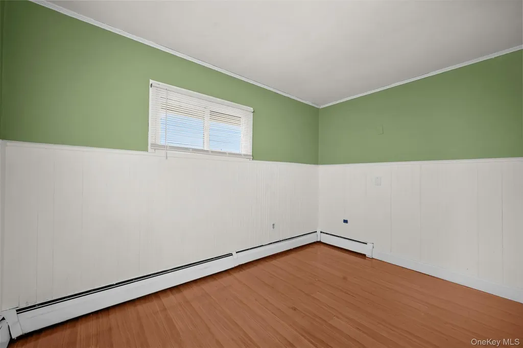 13 Squirrel Lane Levittown NY 11756