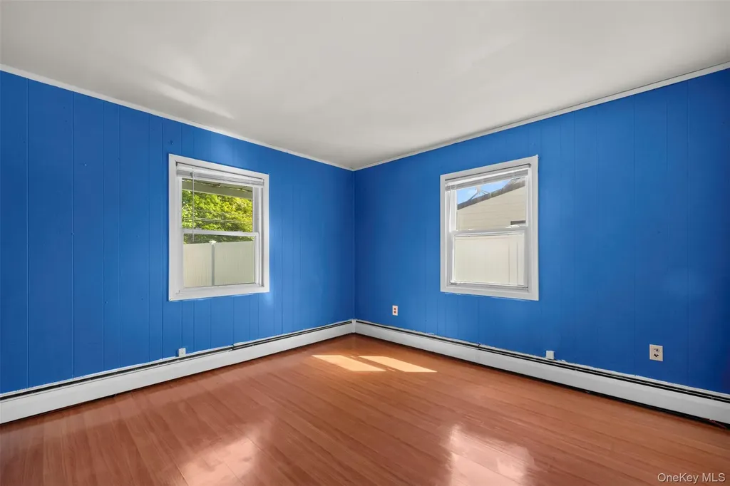 13 Squirrel Lane Levittown NY 11756