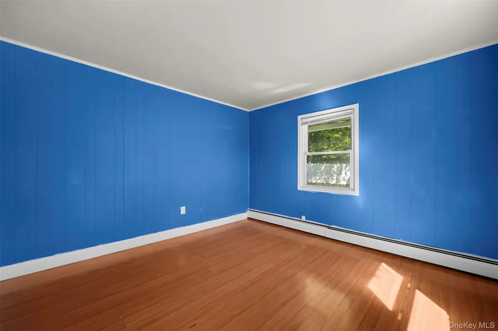 13 Squirrel Lane Levittown NY 11756