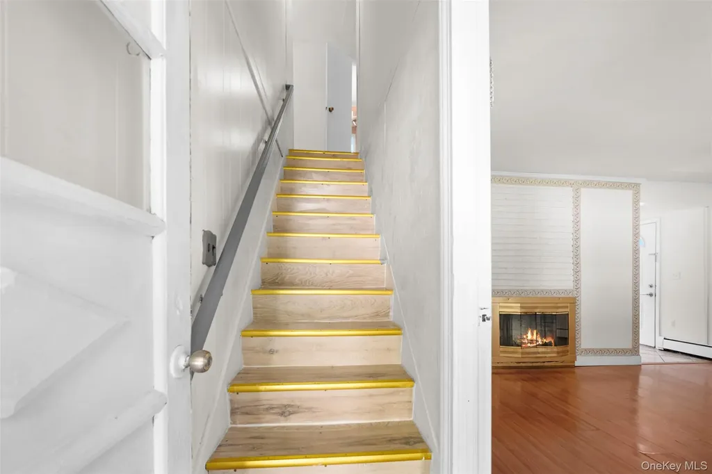 13 Squirrel Lane Levittown NY 11756