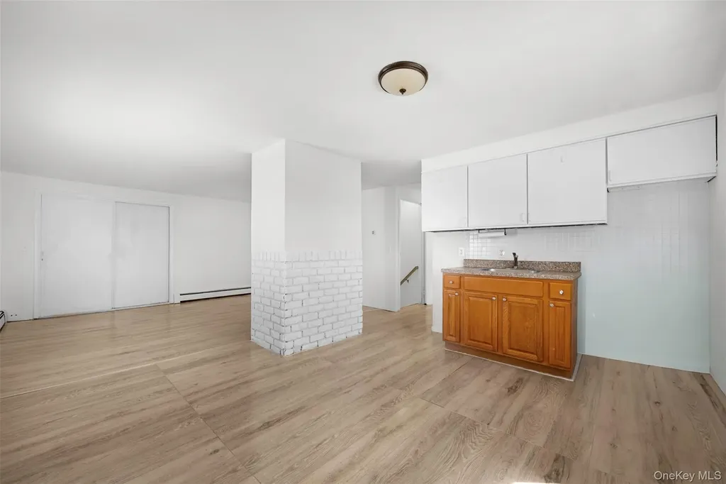 13 Squirrel Lane Levittown NY 11756