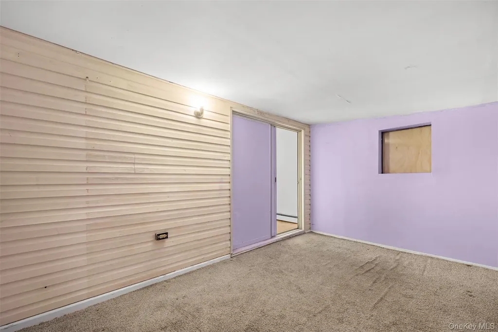 13 Squirrel Lane Levittown NY 11756