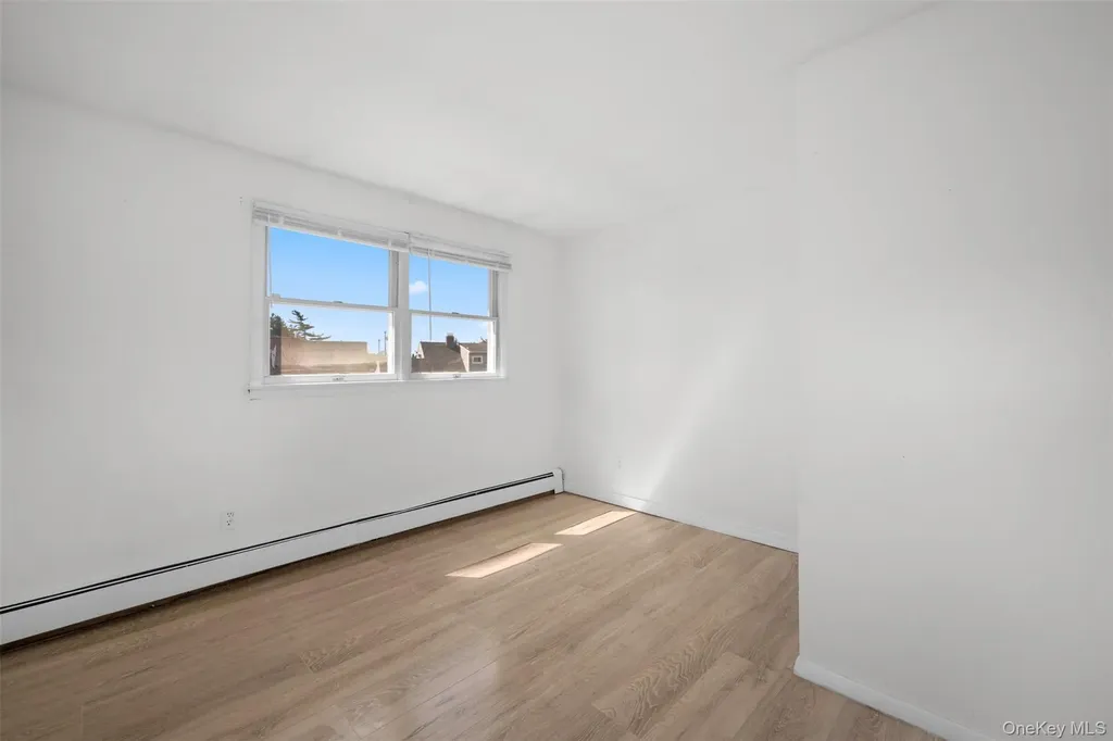 13 Squirrel Lane Levittown NY 11756